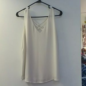 Perfect top for summer! Light & flowy!